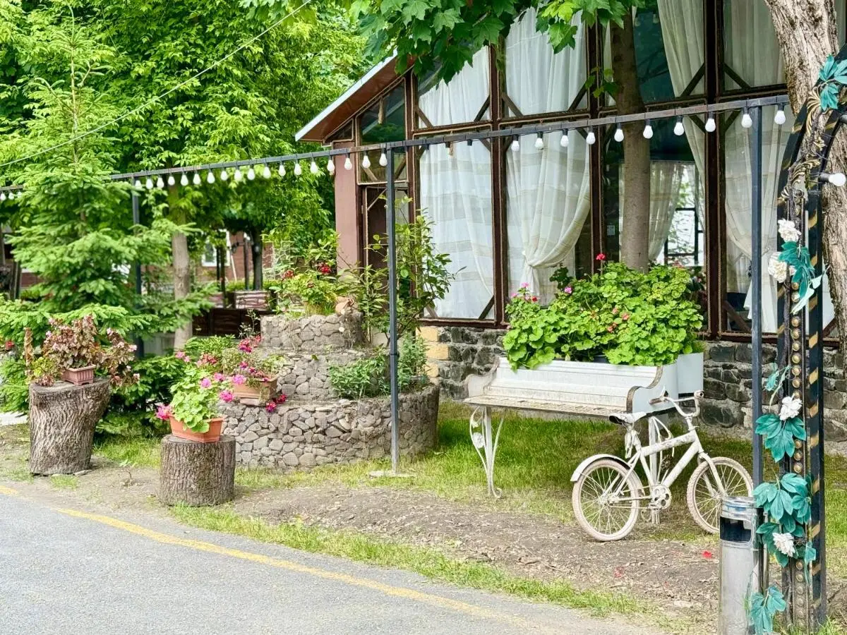 Nohurçay Cottages & Restaurant