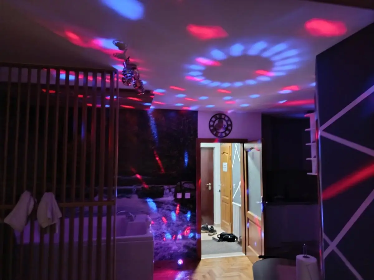JACUZZI for RELAX - HOLLYWOOD Apartment, STUP, Sarajevo