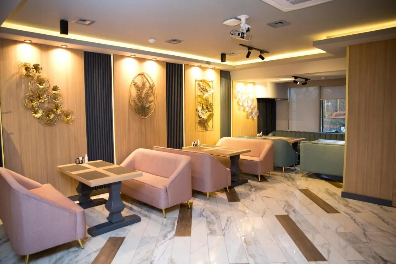 Kristal Inn Hotel