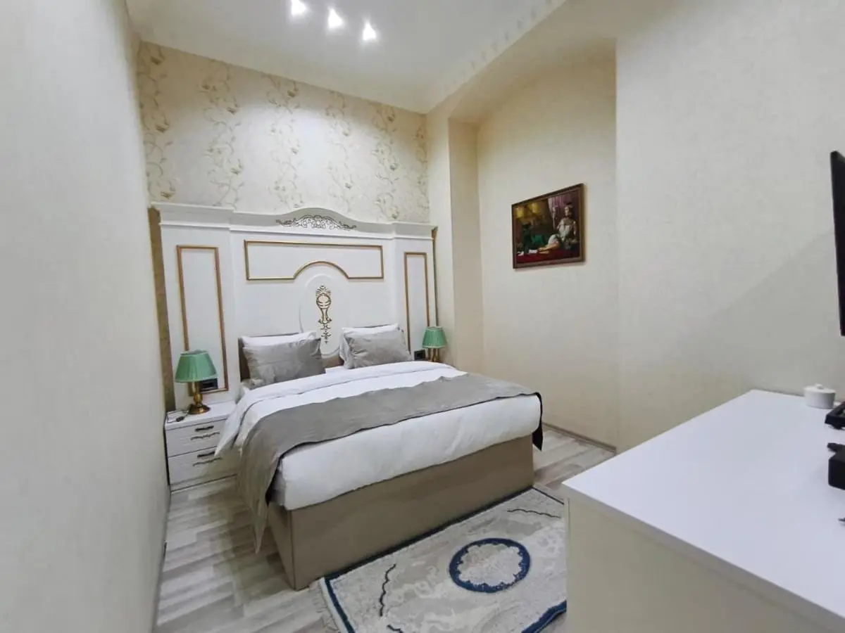 Nizami White Hotel City