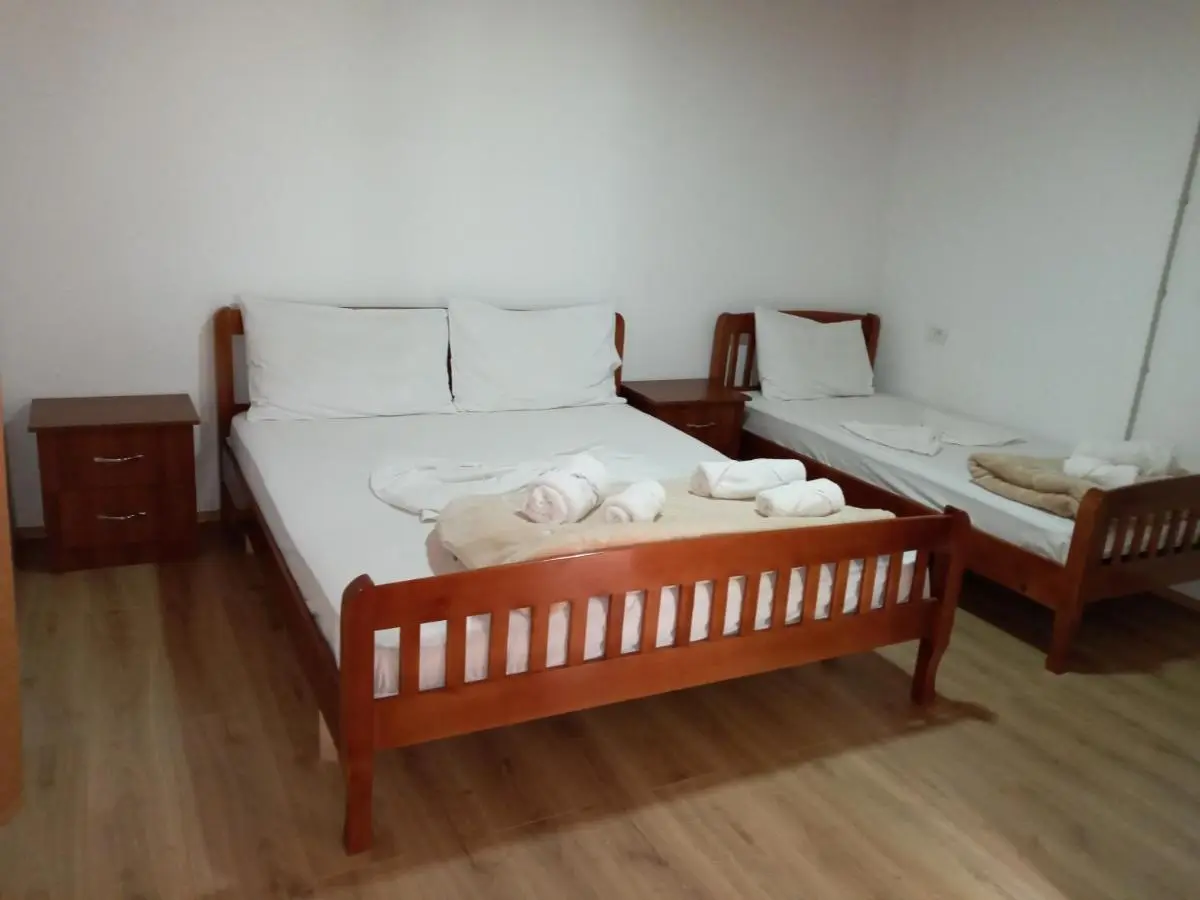 Guesthouse Kroni I Micanit
