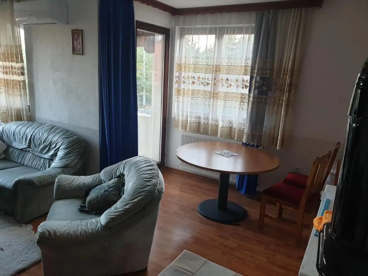 Grand AC Residence with Garden & Parking