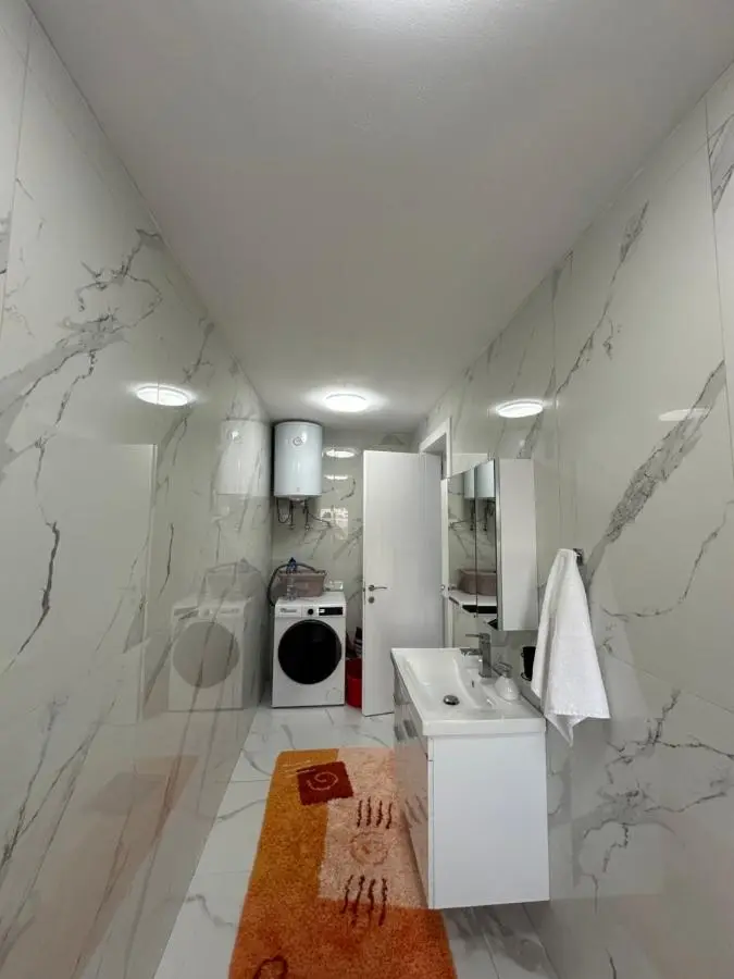Elezi Apartment City Centre