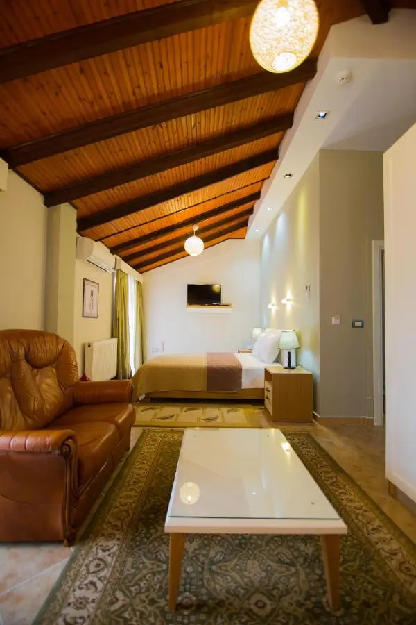 DEA Hotel 2002