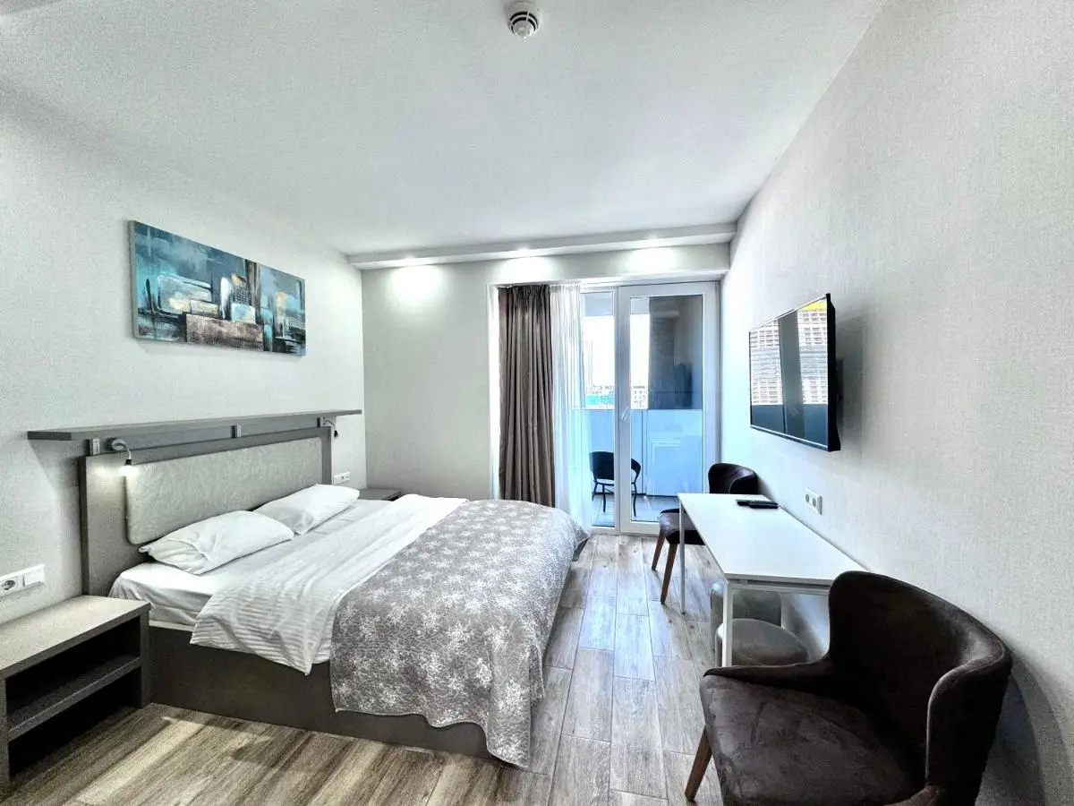 Sunshine Signature Apartments in Alliance Palace