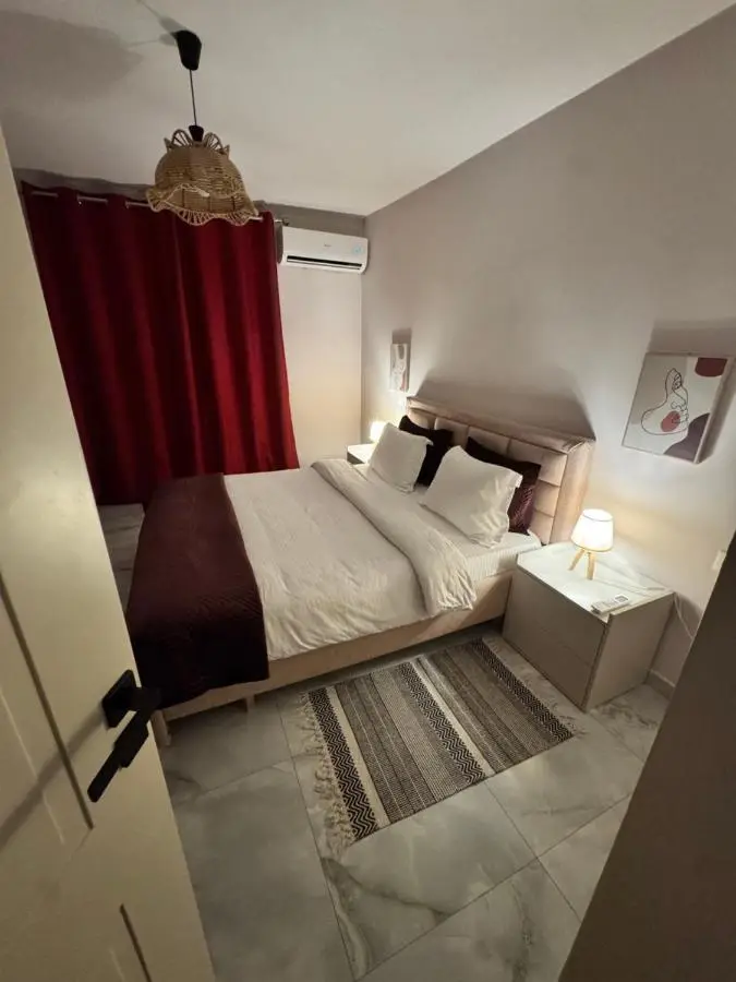 Downtown Deluxe Apartment