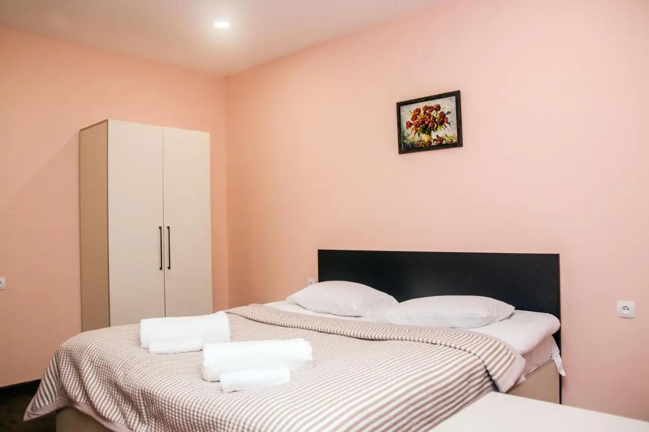 Red Hotel