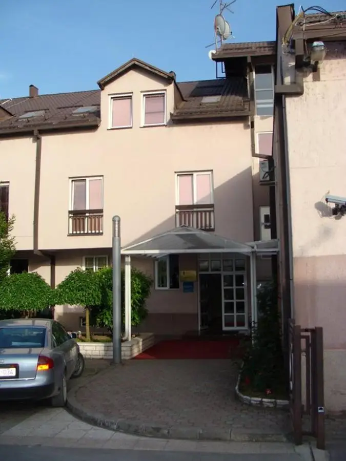 Hotel Delminium