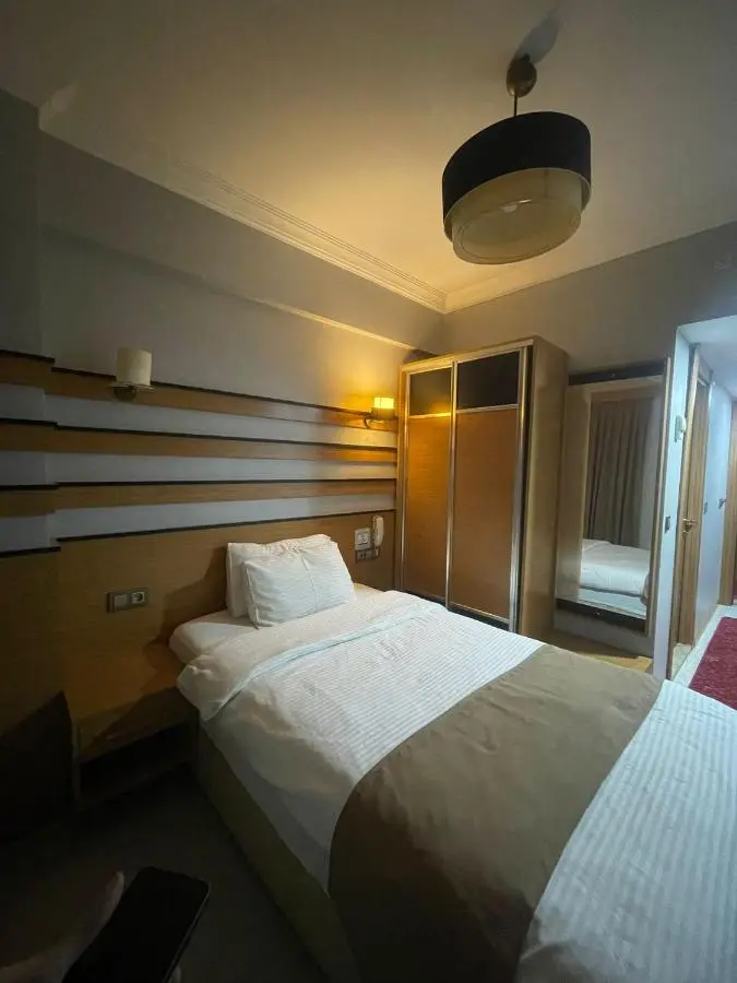 Quars Garden Hotel