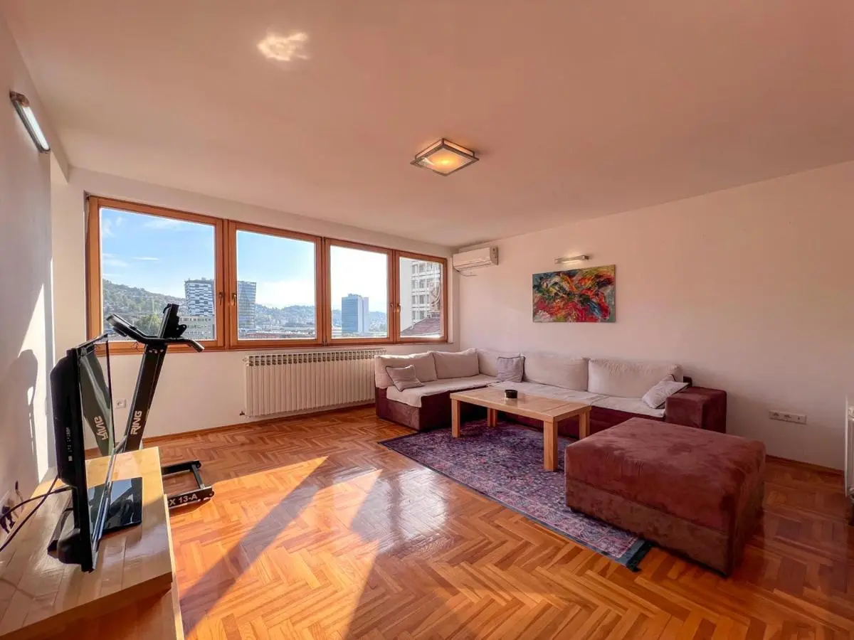 Awesome Panorama Penthouse - free Parking and balcony