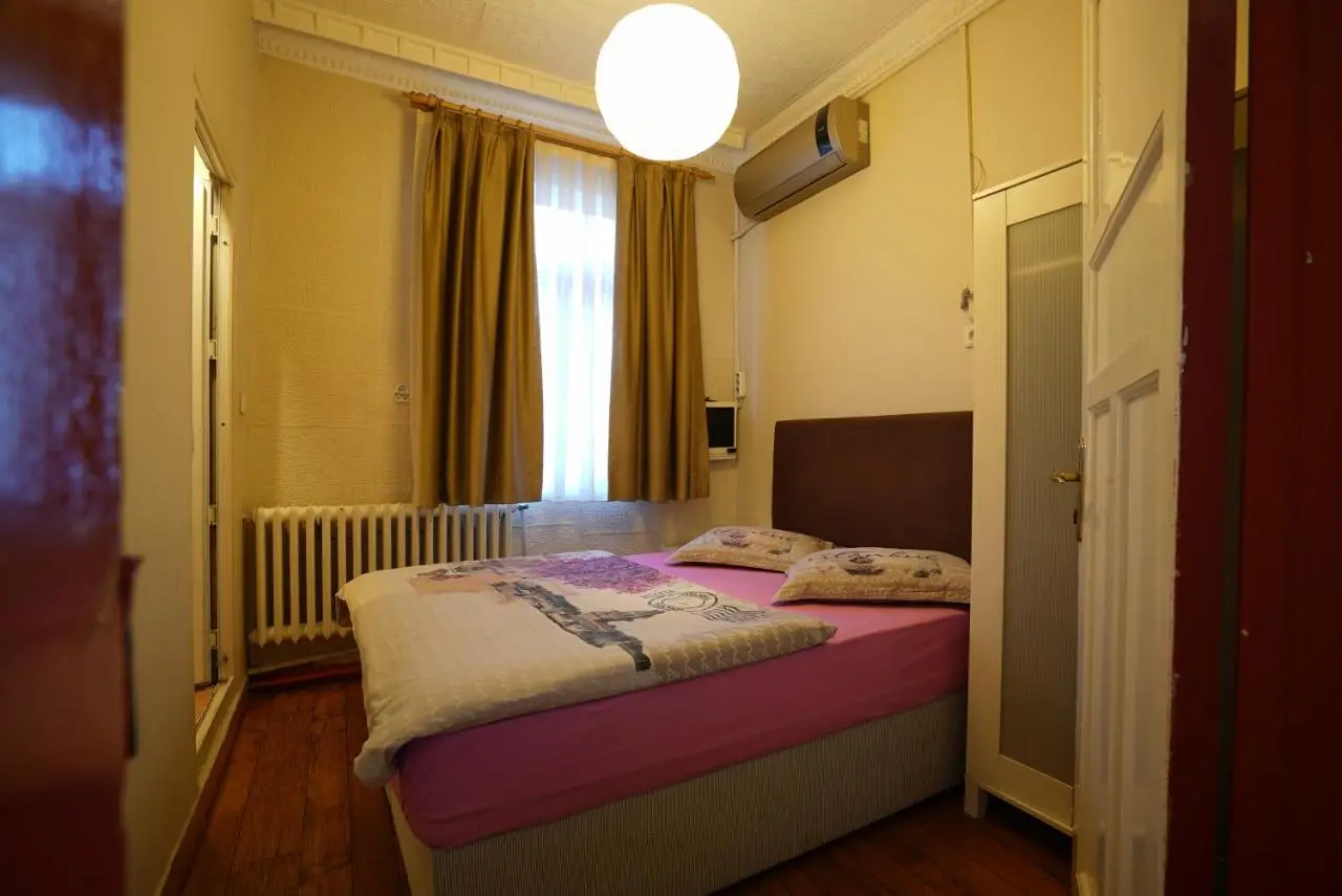 Erenler HoTeL & HosTeL