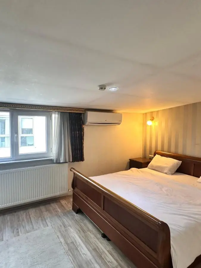 taksim white family suites