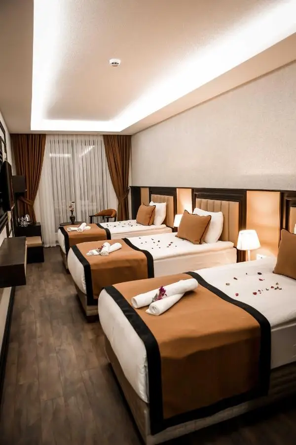 Dimen Hotel