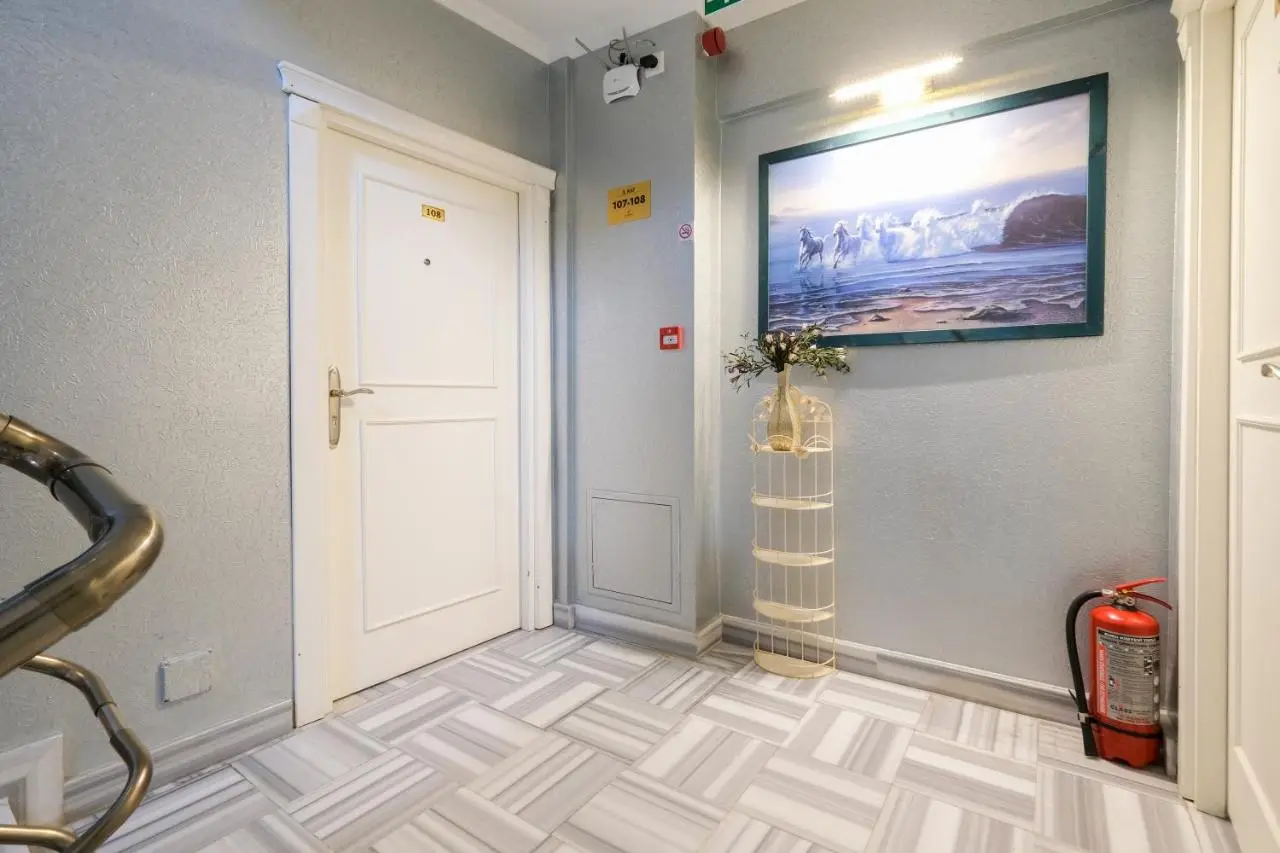 Loren Hotel&Suites