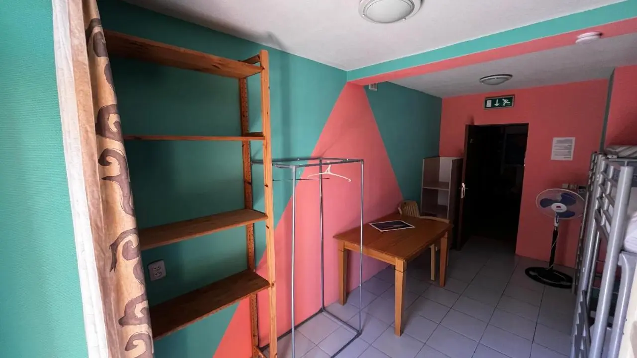 Why Me Eco-friendly Hostel - metro access