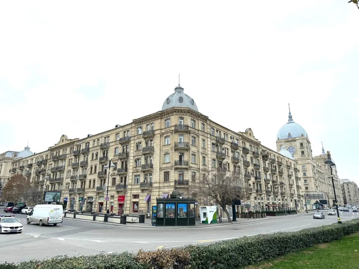 Elegant Stay in Downtown Baku