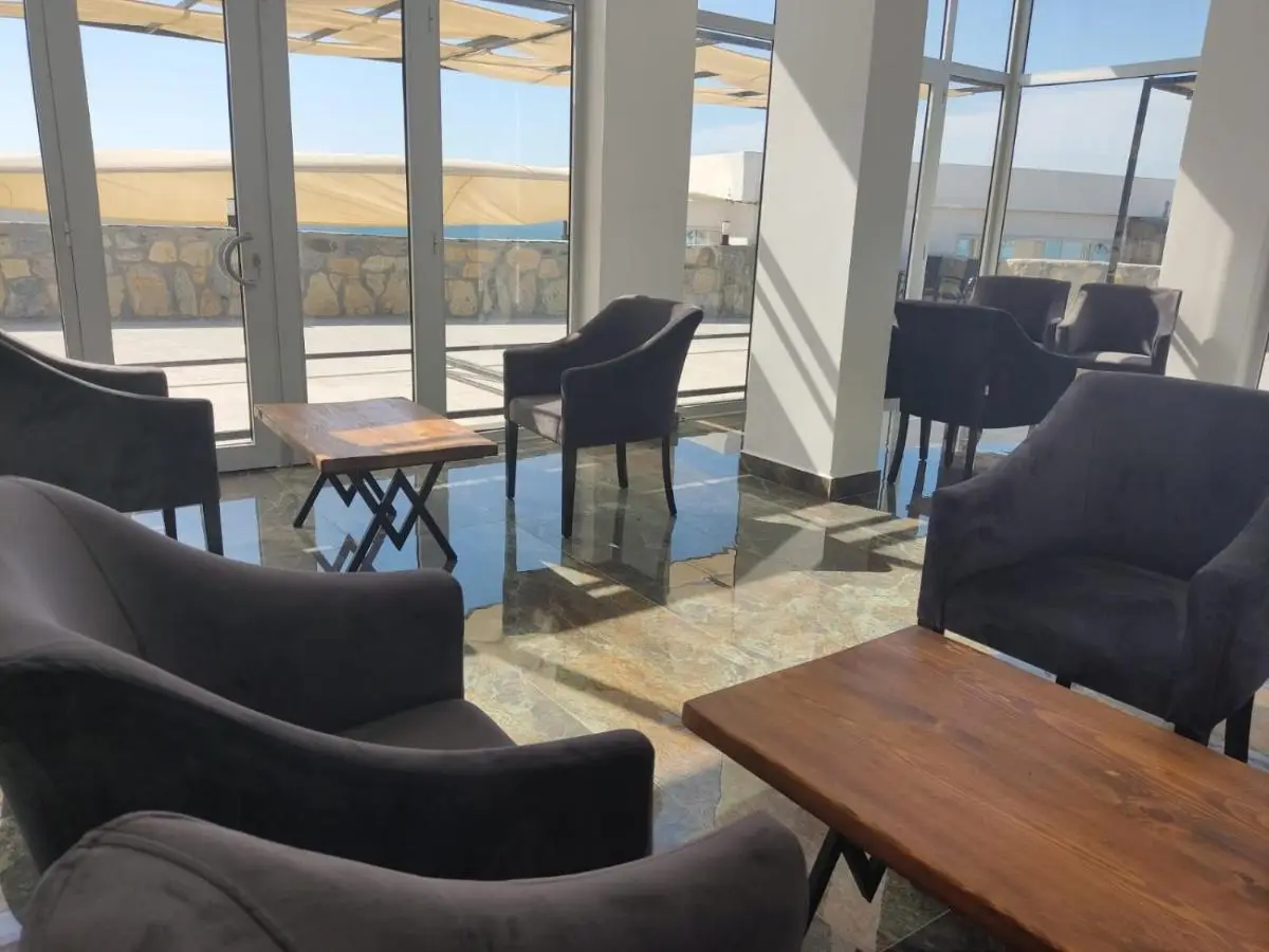 Ni Marin Hotel