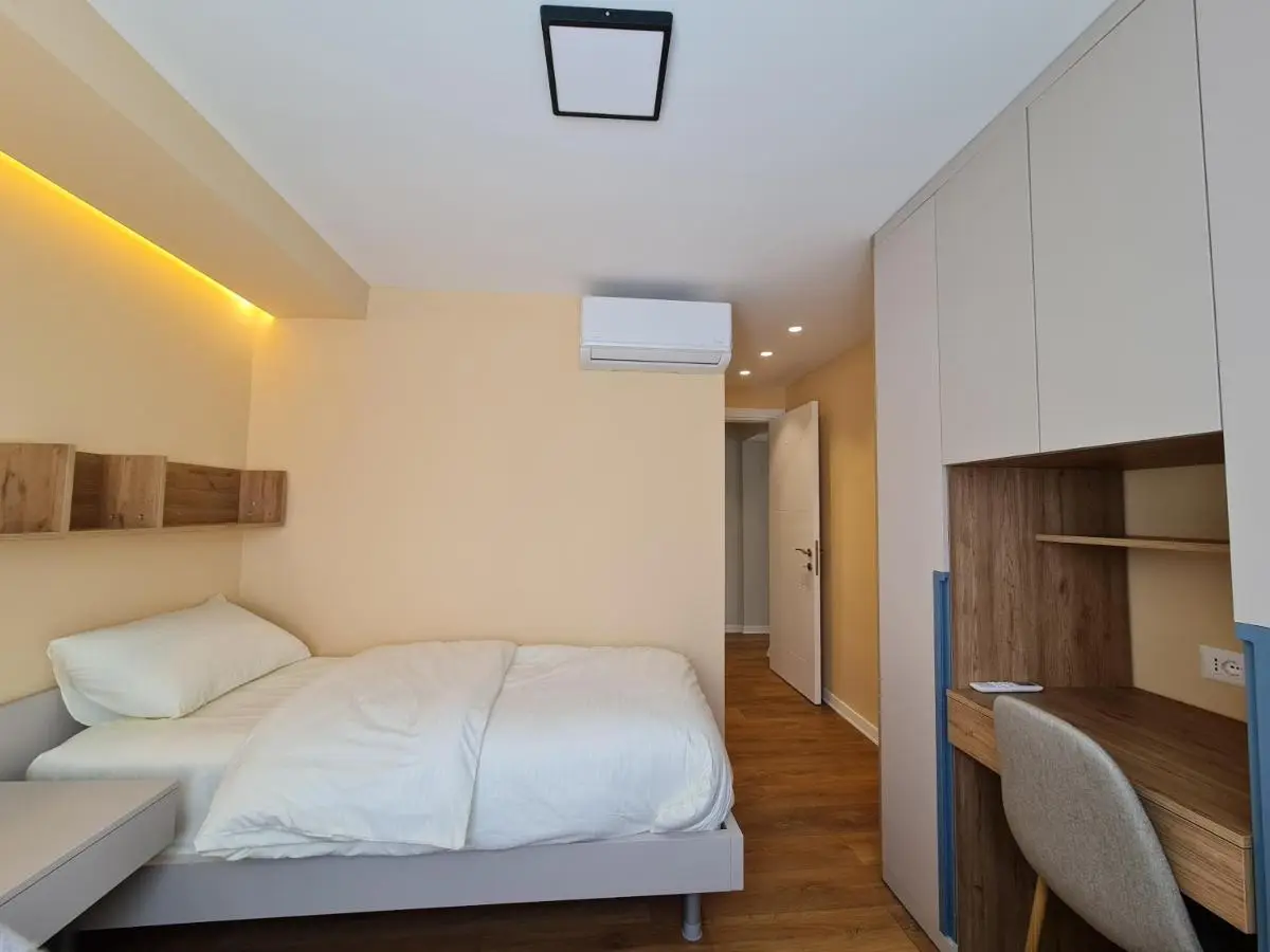 Adore - Modern Apartment