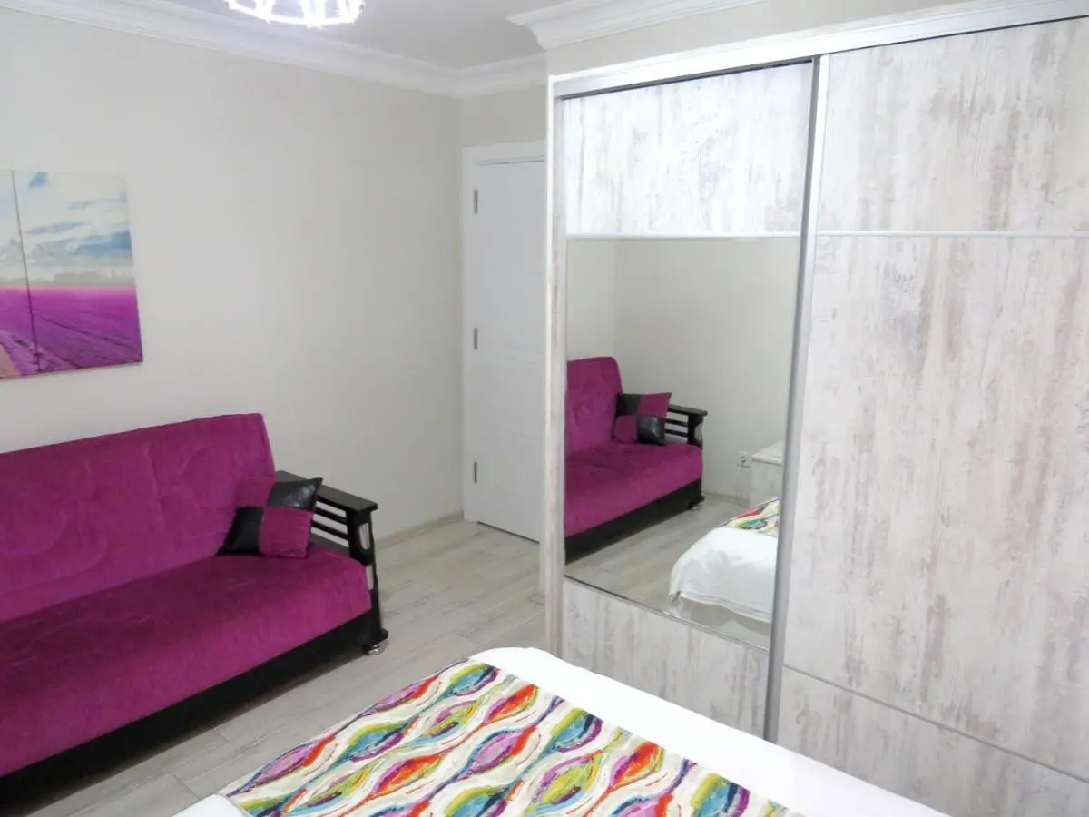 Istanberry - Paradise Two-Bedroom Apartments with Elevator