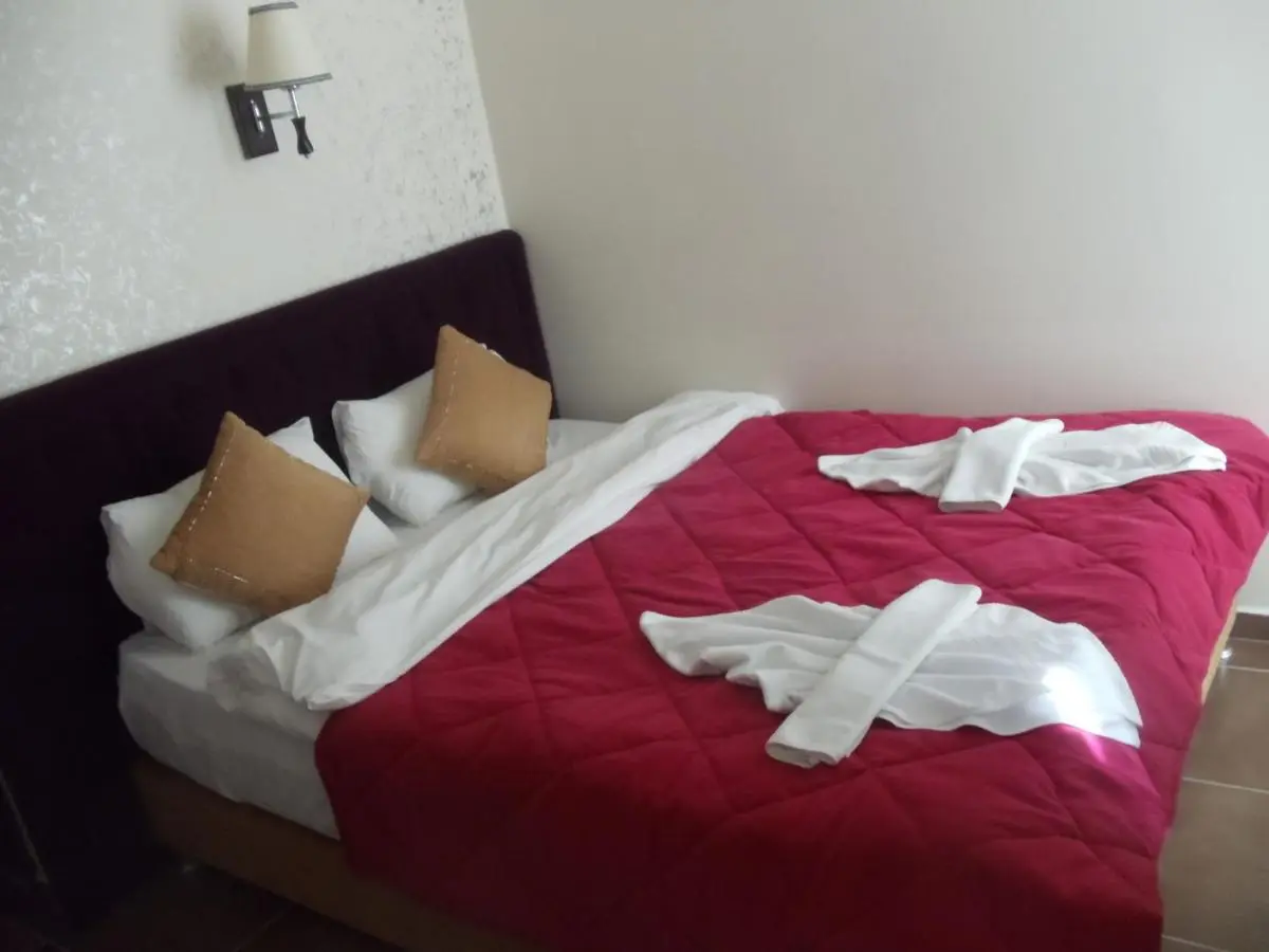 Ares Hotel