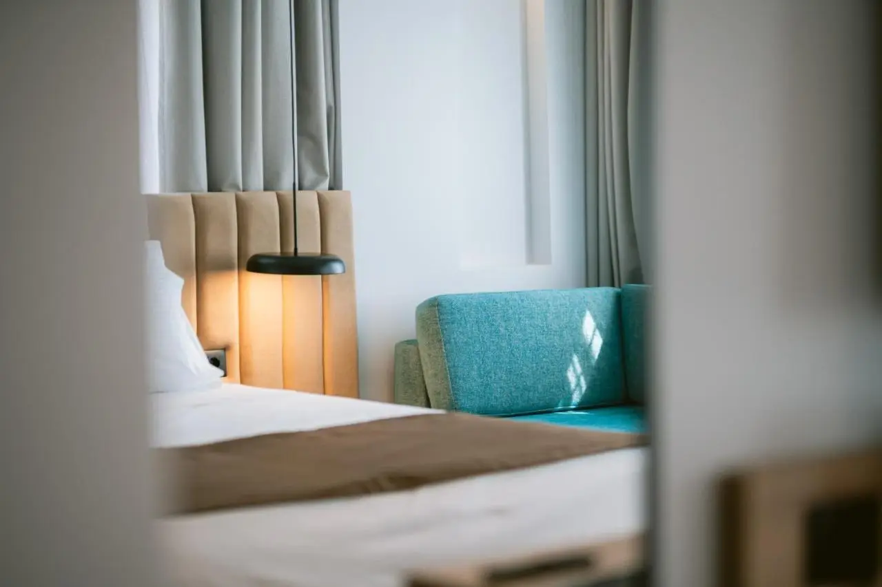 TRIBUTE Hotel