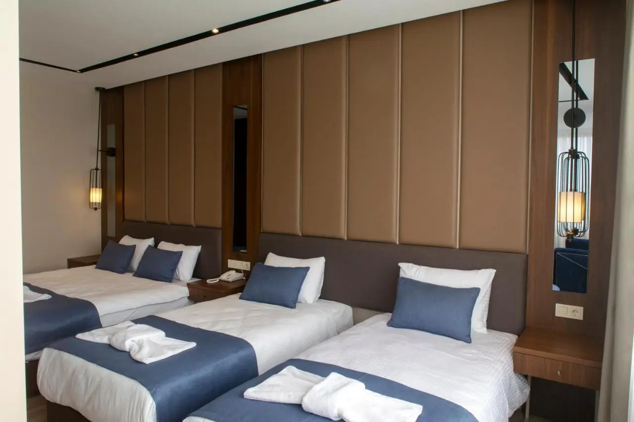 Martinenz Hotel Old City