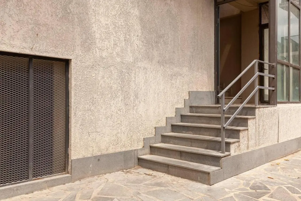 Veli group Apartment near White Bridge °