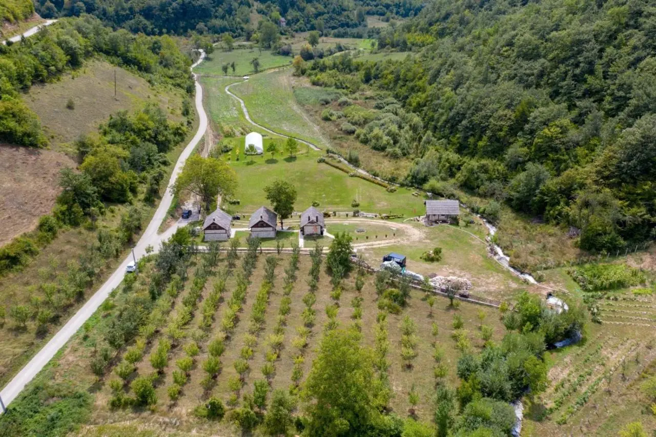 Vikendice - Vodenica Jurić