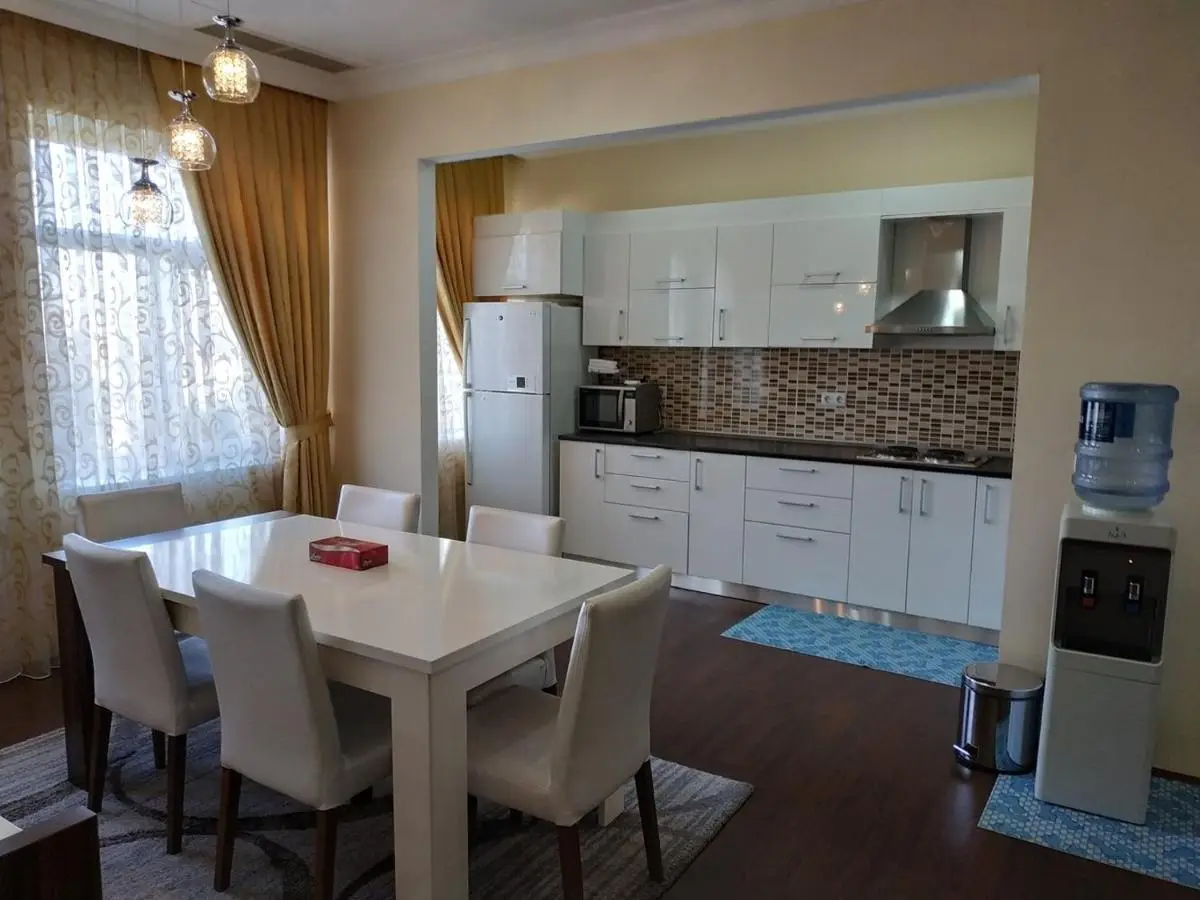 City Mansion ApartHotel