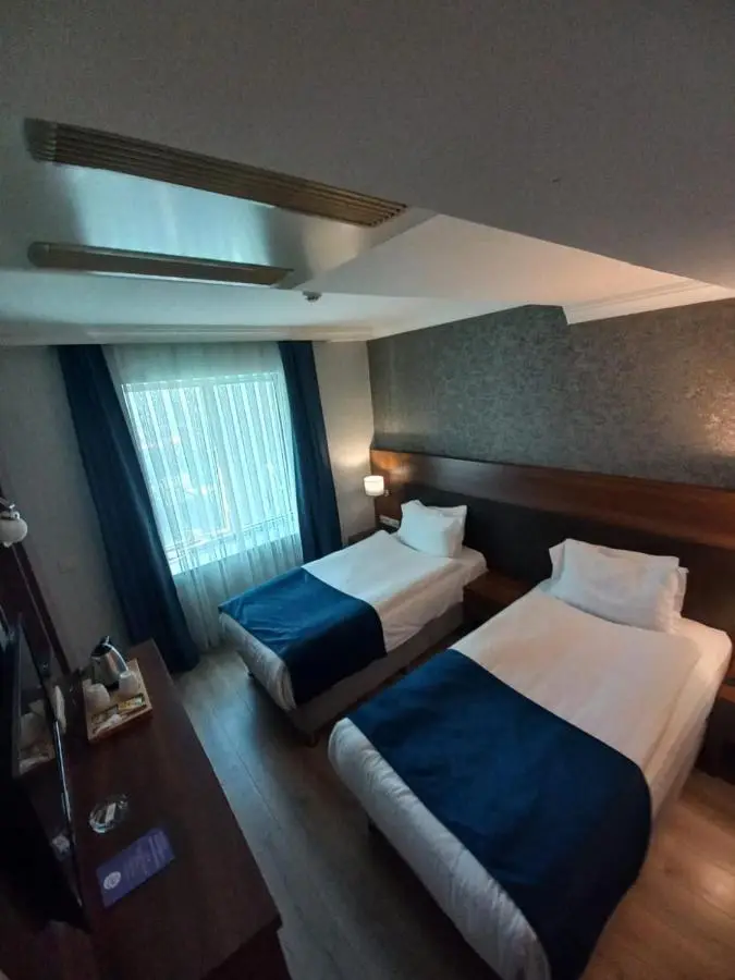 Rhiss Hotel Bostanci