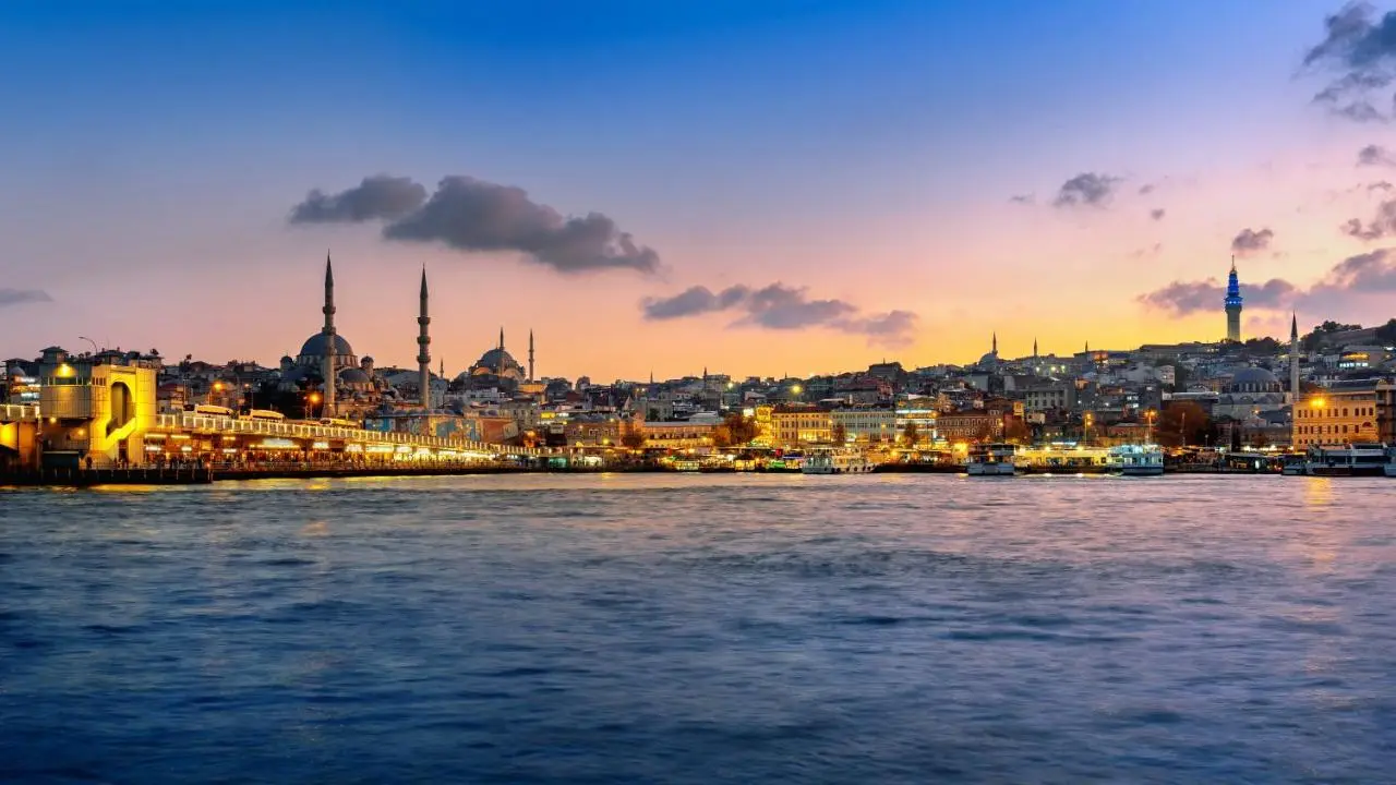 Lunet Old City Hotel