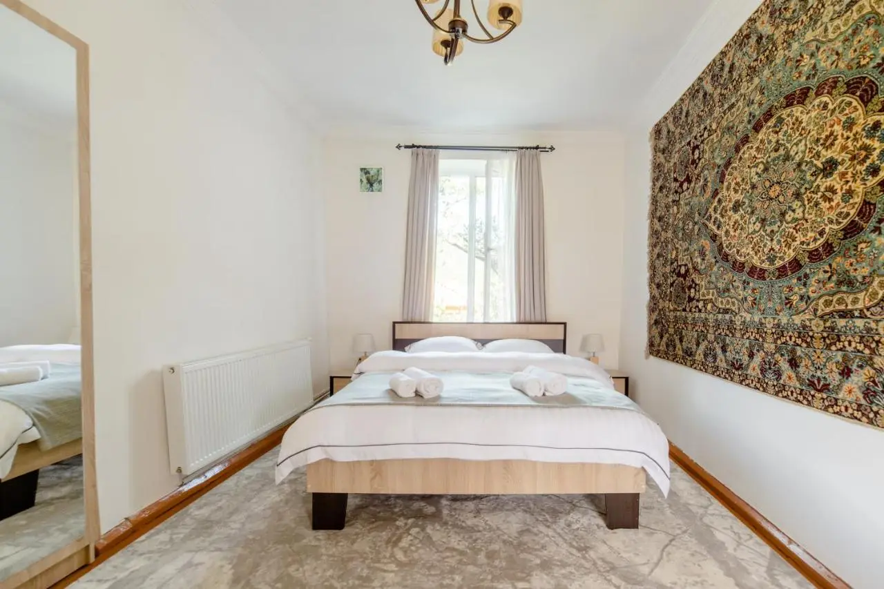 Nazy's Guest House