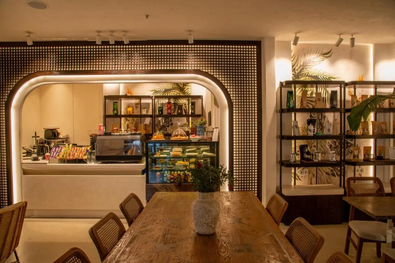Le Mirage Hotel