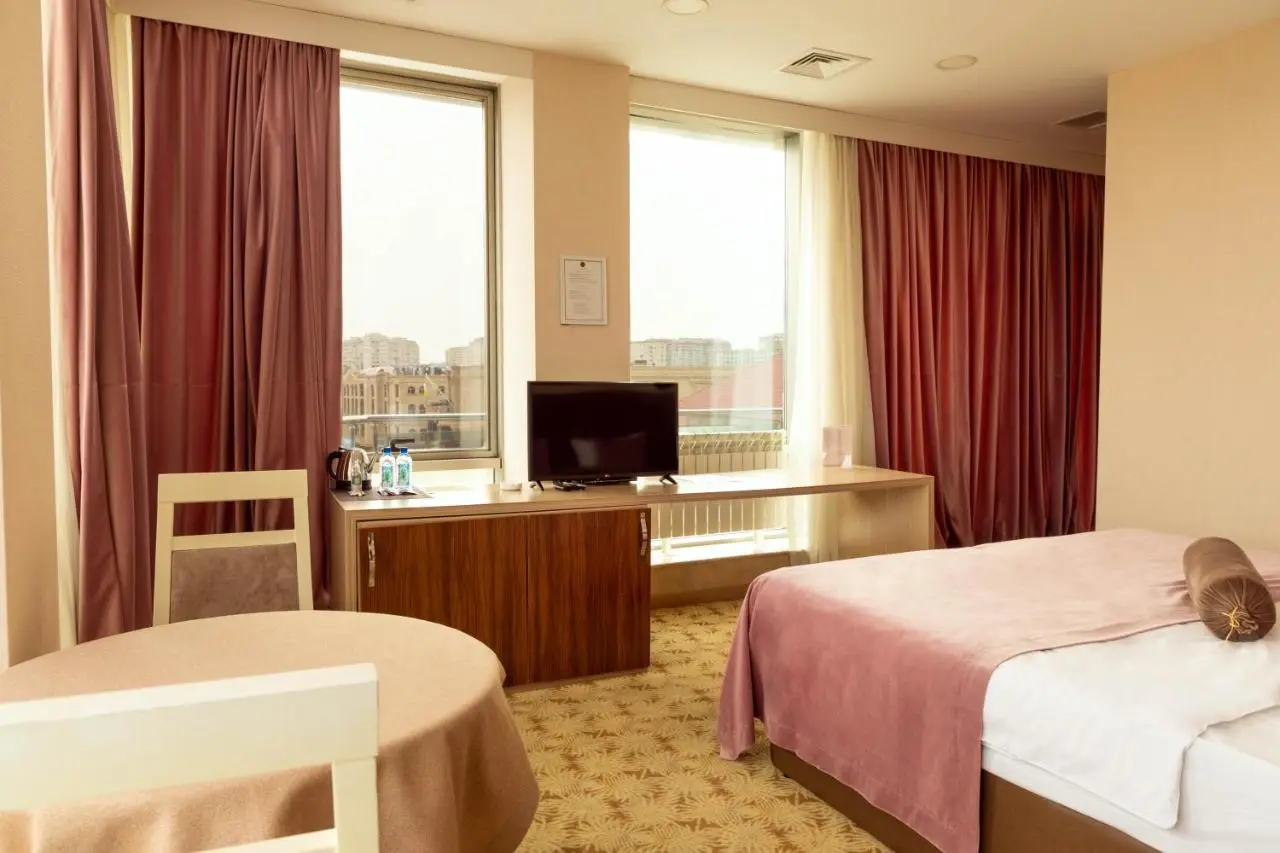 West Shine Hotel