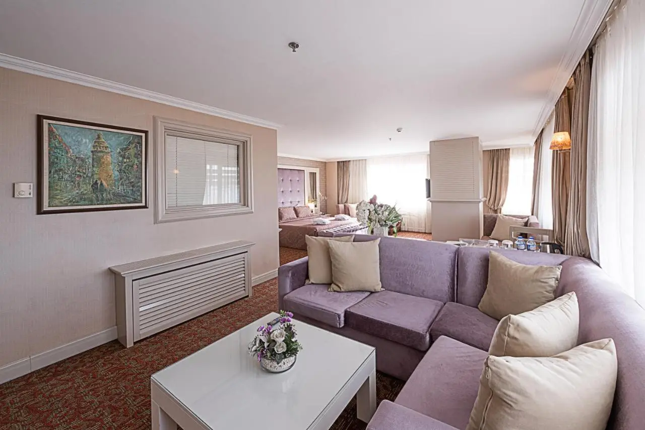 Dream Hill Business Deluxe Hotel Asia