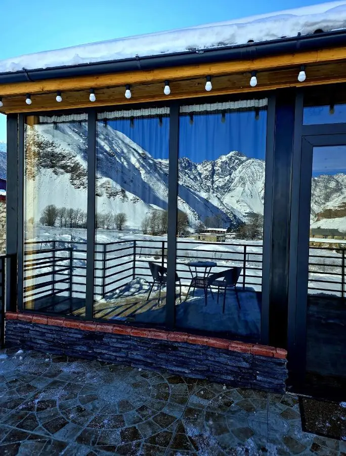 Grand Mountain Cottage