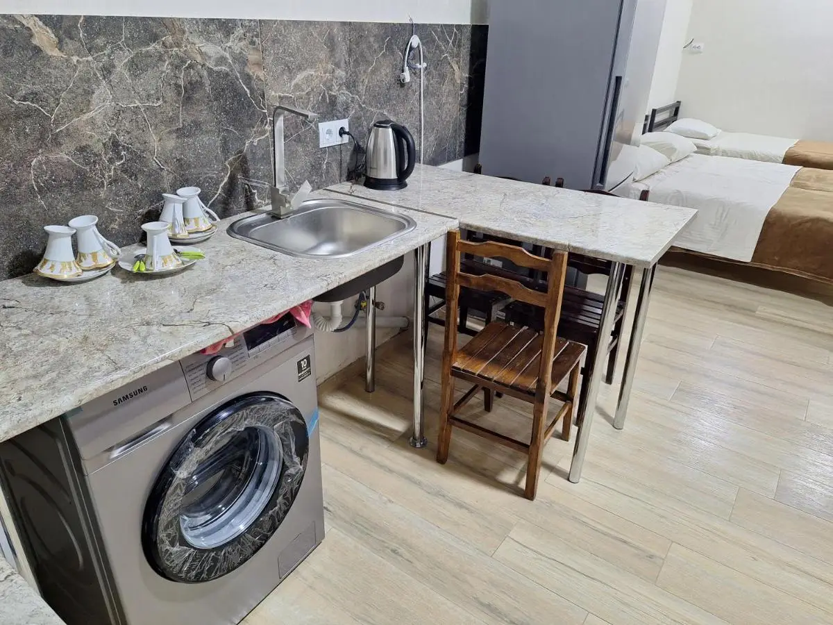 GUEST HAUSE & HOSTEL 15a