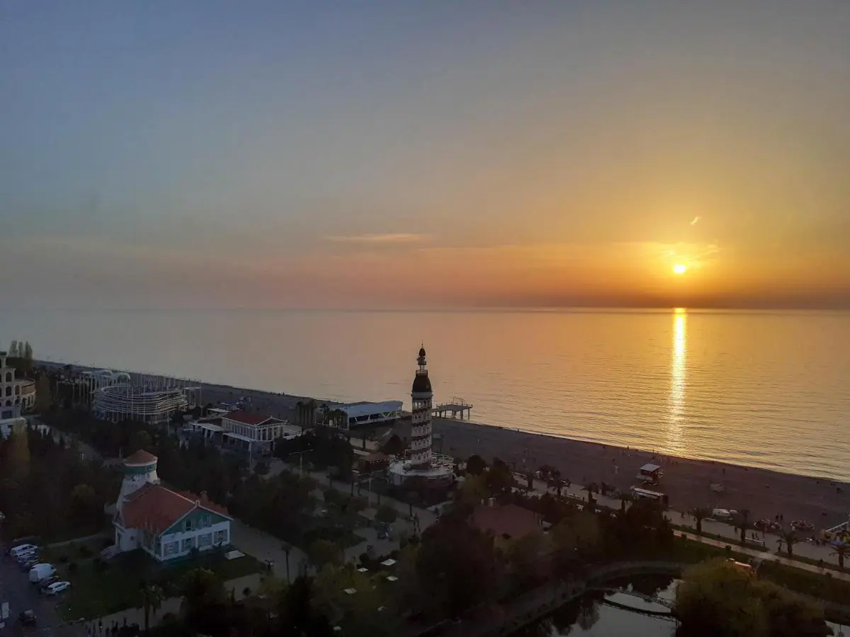 Only Front Sea View, No Side View, Wonderful Panorama, High Floor, Location Guarantee