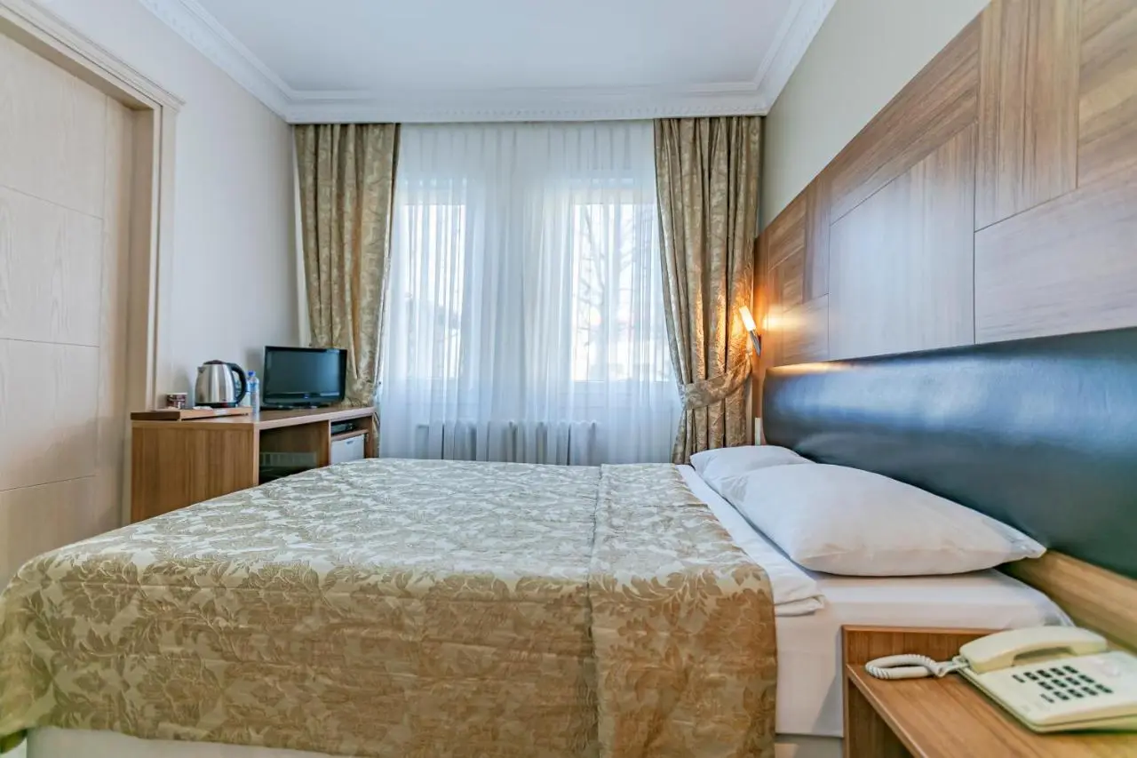 Elasophia Hotel