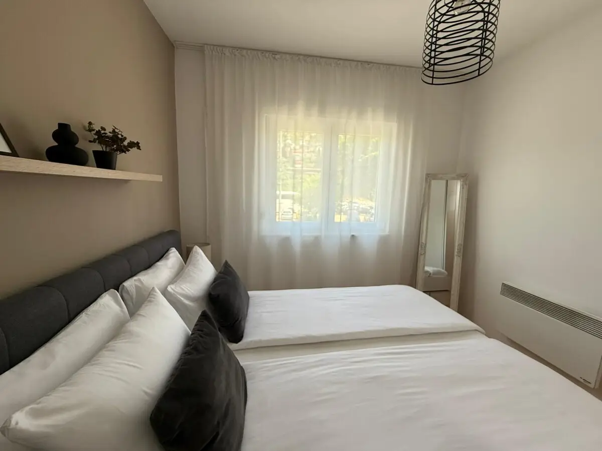 Merak - Two bedroom apartment + Free parking