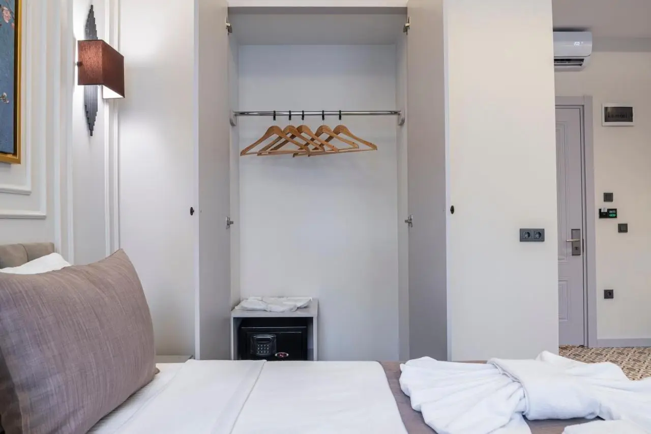 Pera Luna Premium Hotel