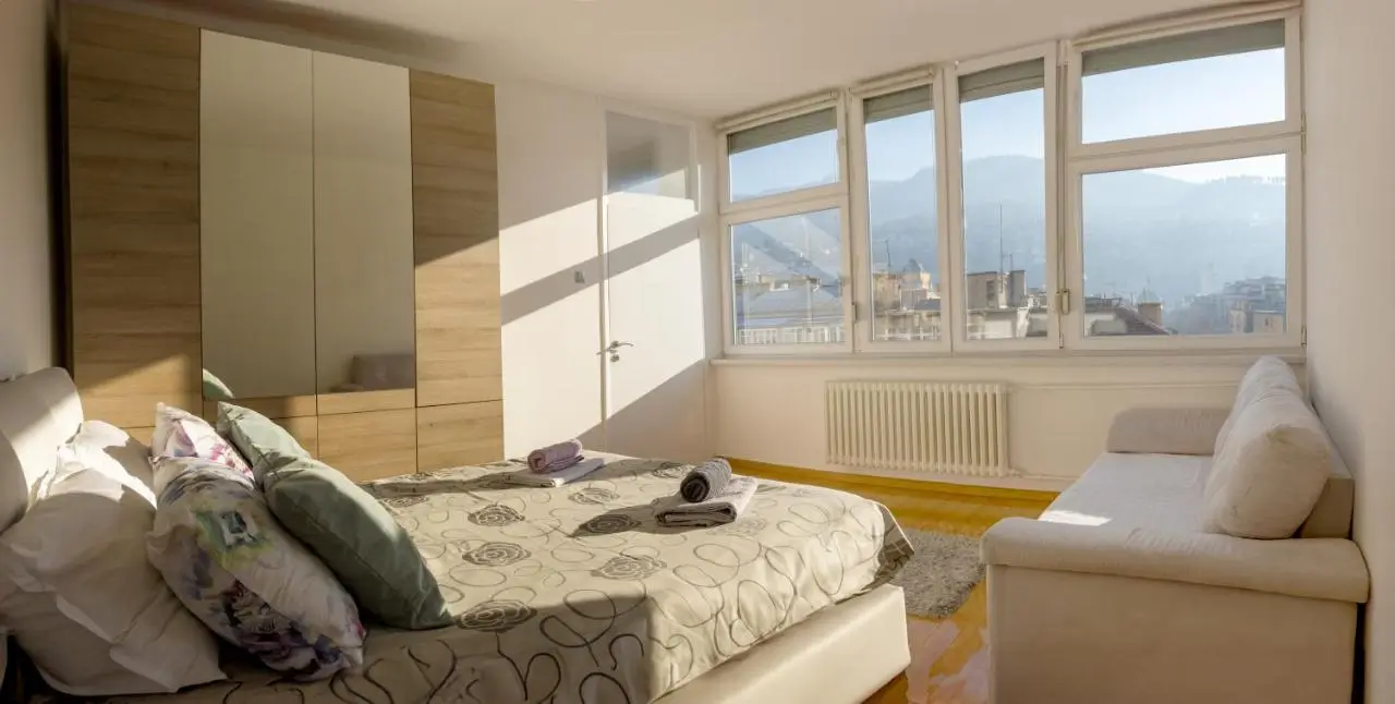 Central Apartment Mirza