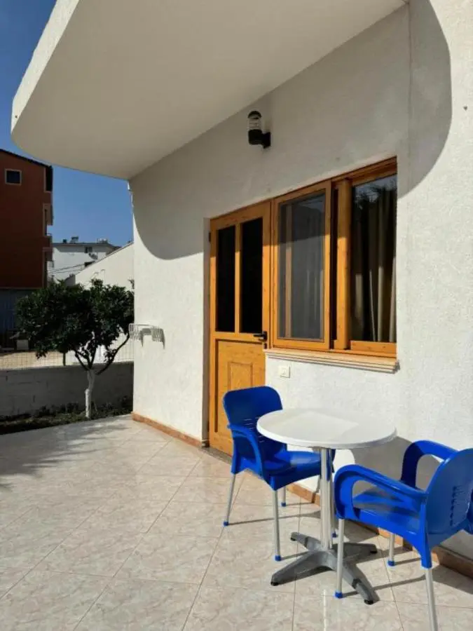 White house 2 Ksamil