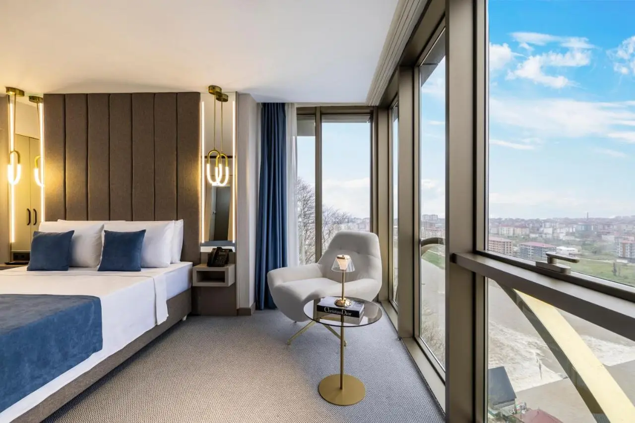 Rossi Luxury Hotel