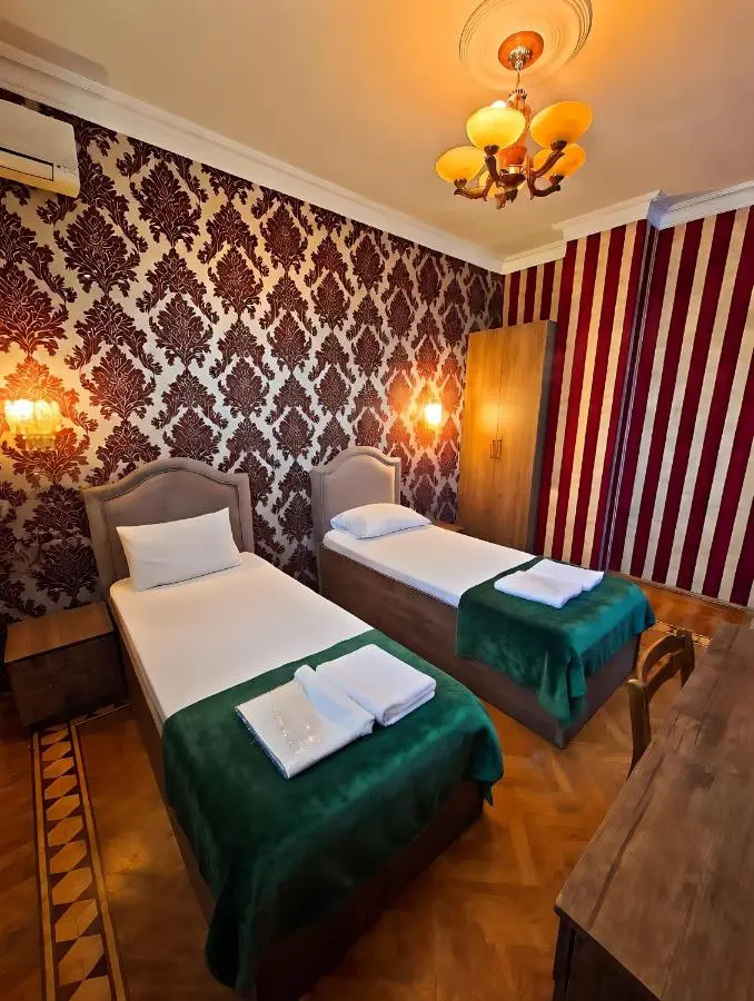 Versailles Boutigue Hotel - Baku, Nizami Street