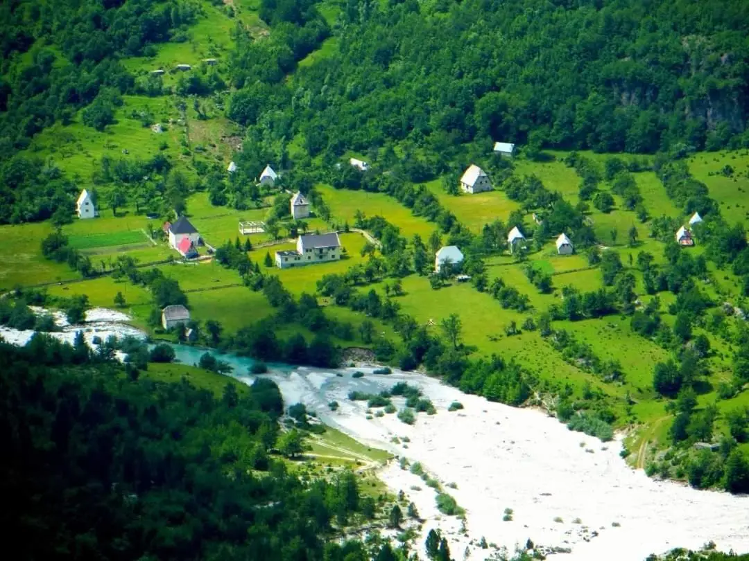 Villa KRONI