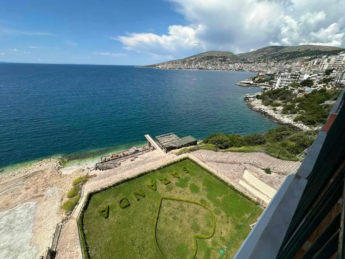 K&T Infinity View Seaside Apartment