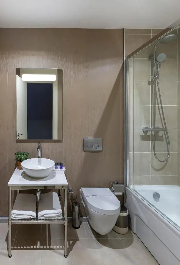 Upsuites Hotel