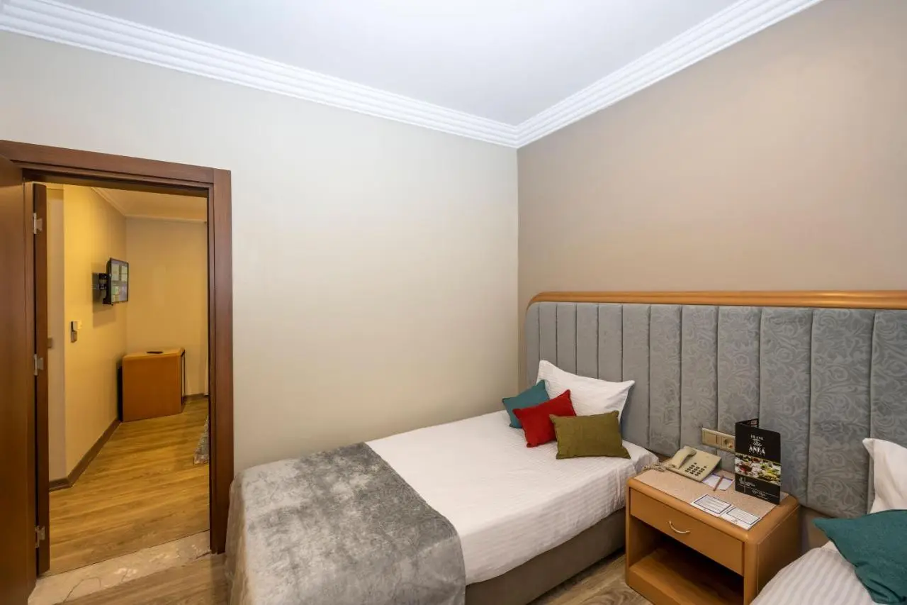 Grand Anka Hotel