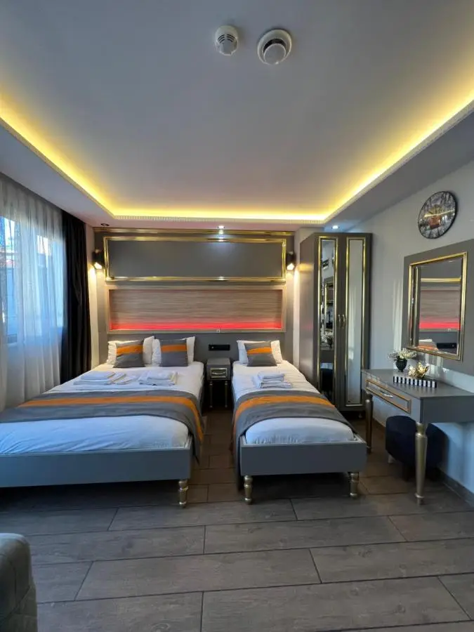 Taksim Larissa hotel suites